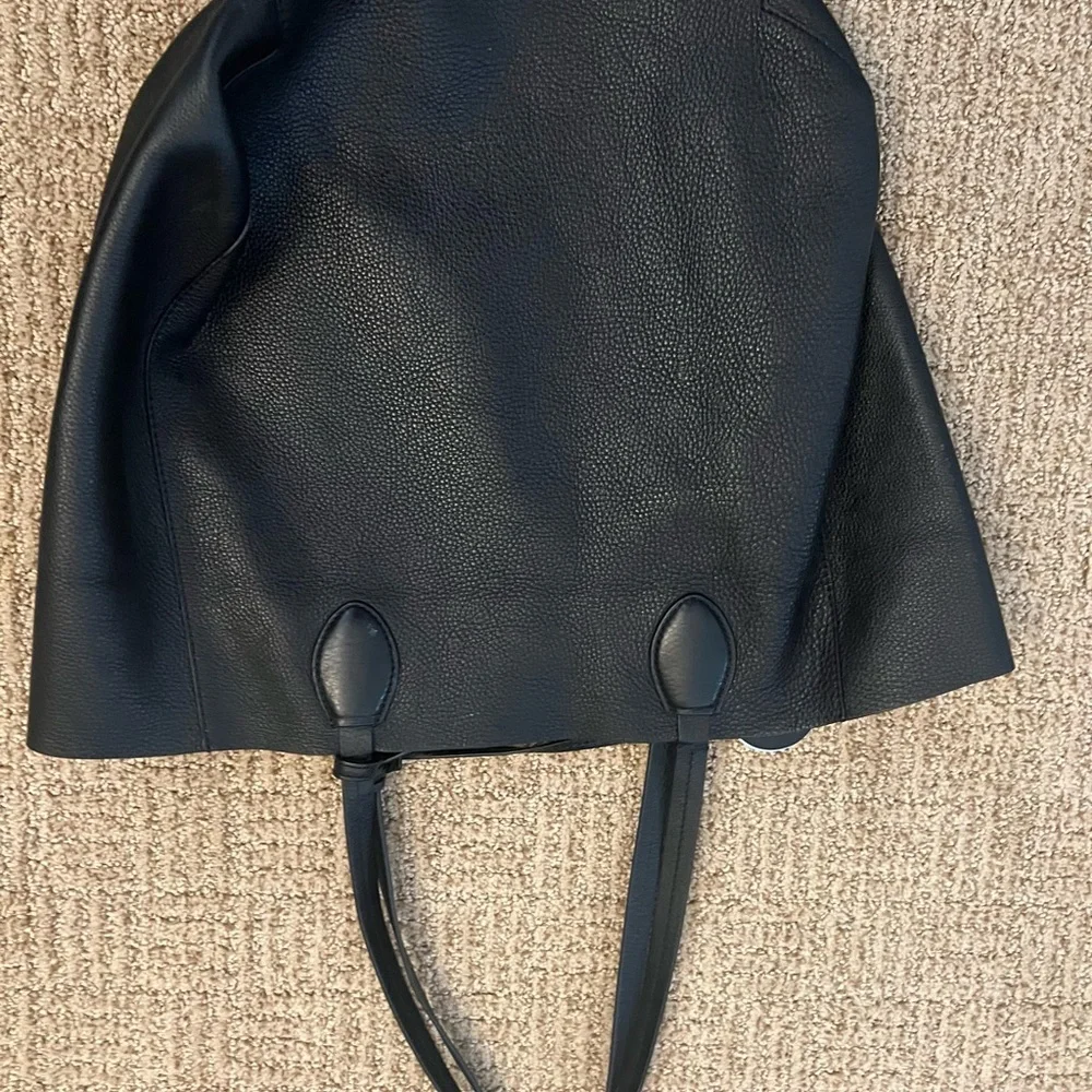 Michael Kors black shopping/ tote bag food for travel and work - Picture 5 of 6